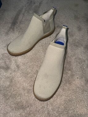 Rothy's Men's Chukka Boot in Light Beige with Tan Sole